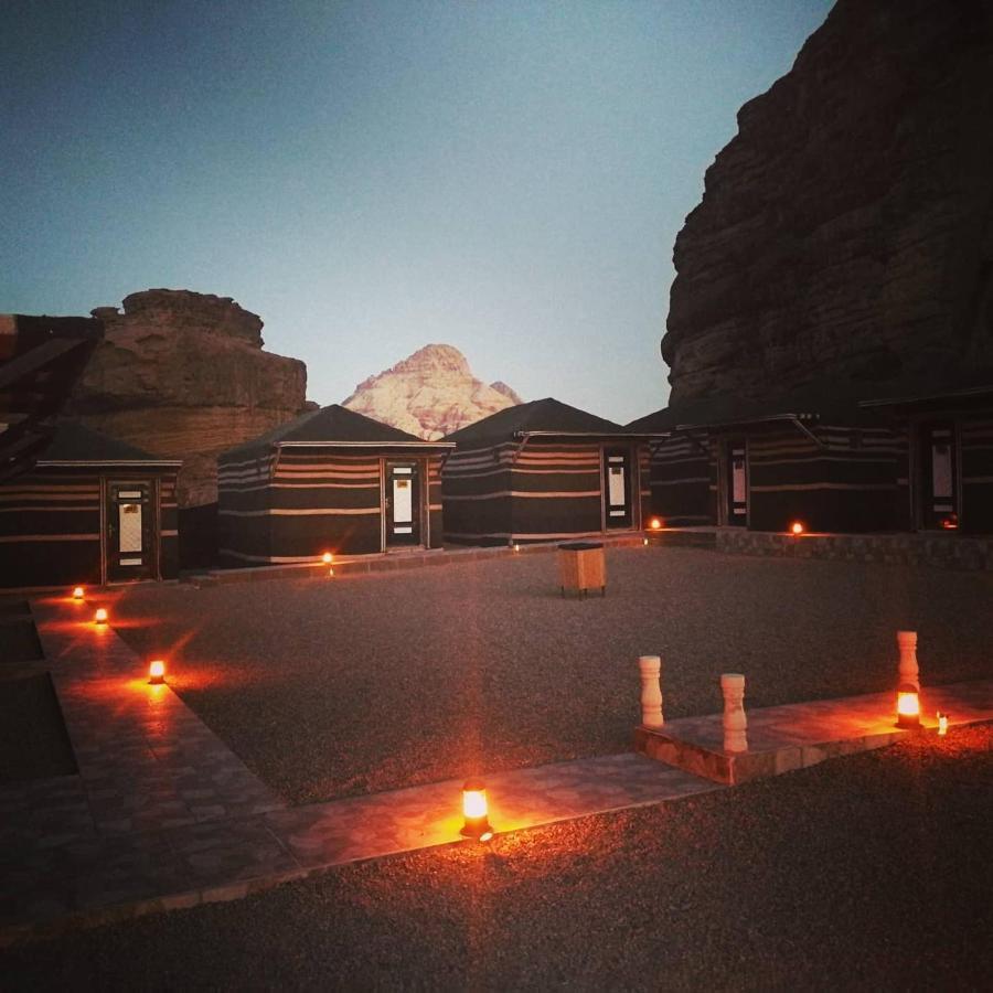 Hotel Wadi Rum Star Wars Camp Esterno foto